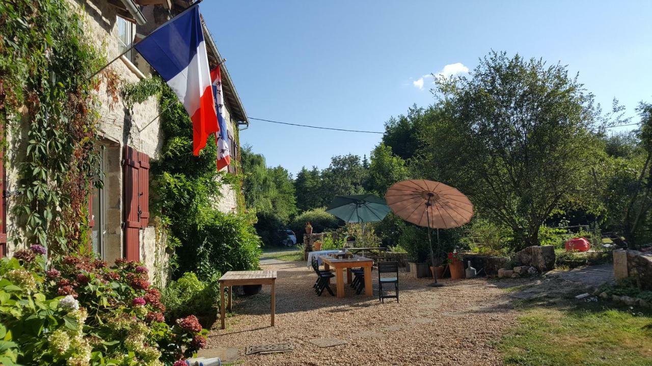 Le Moulin De Pensol - Gites Exterior photo